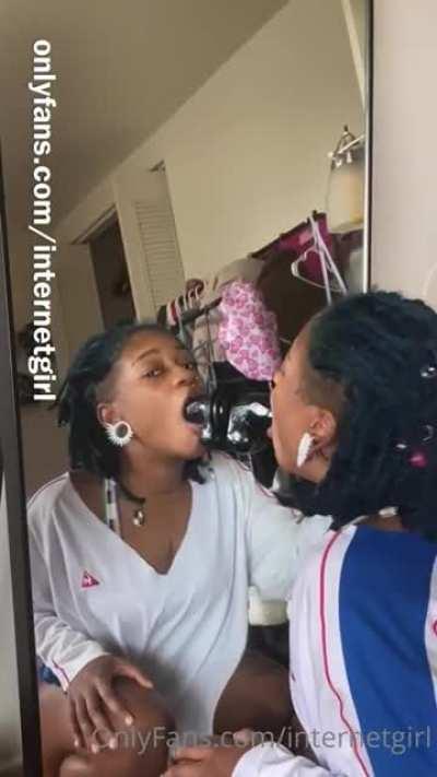 Im in love with Internetgirl😍 she nasty nasty