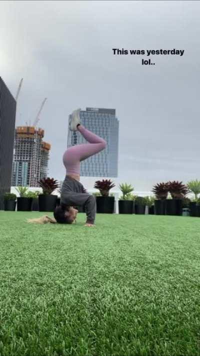 Rae handstand #1