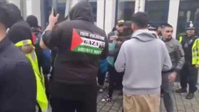 A man in England calls Mohammed a pedophile and is promptly attacked and then arrested