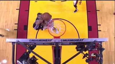 [Highlight] Tim Duncan slaps the floor after missing a bunny shot to tie Game 7 of the 2013 NBA Finals in the final minute