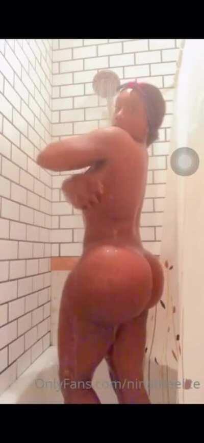 Ik it’s short but here’s something. She ain’t never on there 🤣💯