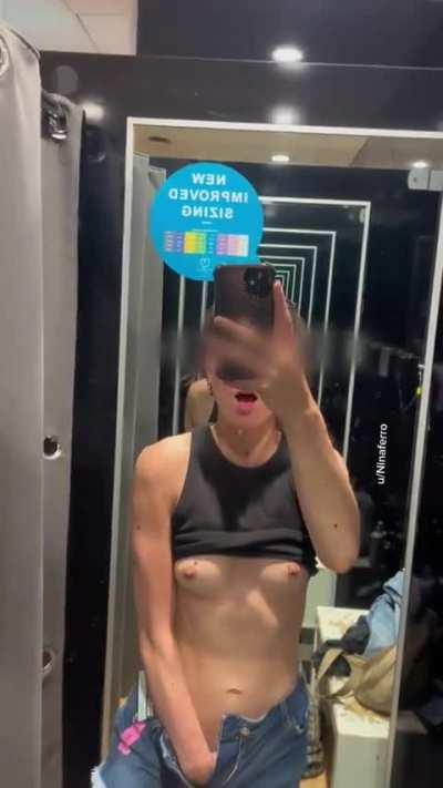 Changing room 4… I’m in need of some assistance 