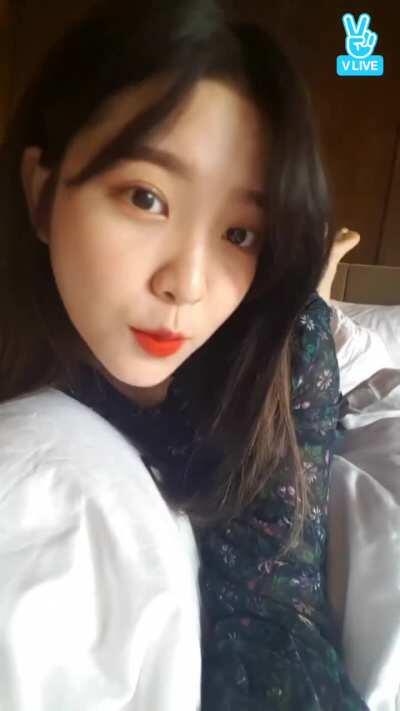 Red Velvet Yeri - In the pose