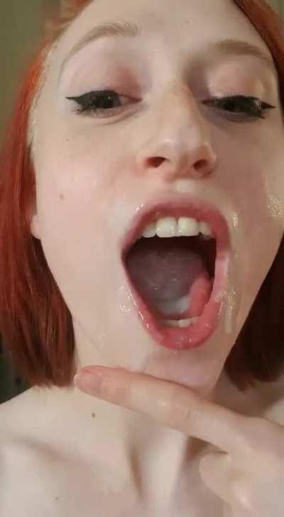 I needed to taste that facial 💦😛