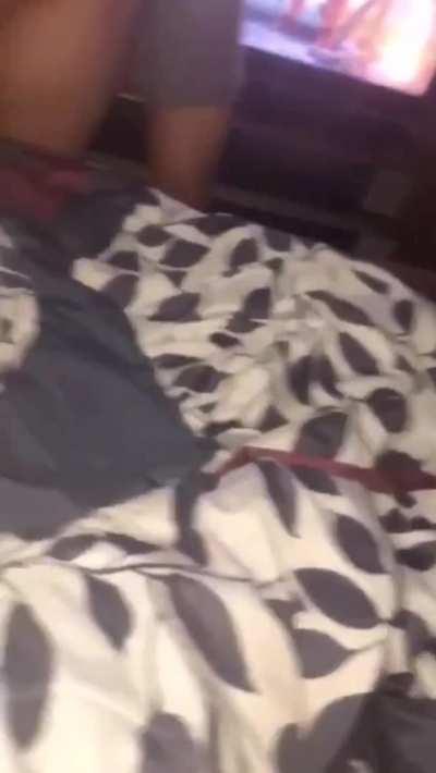 When the parent are out 😮