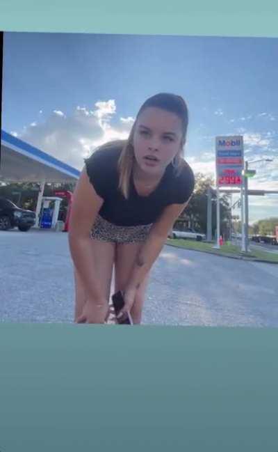 Matt from Hornblasters got hit, girl makes up her own reality (⚠️language)