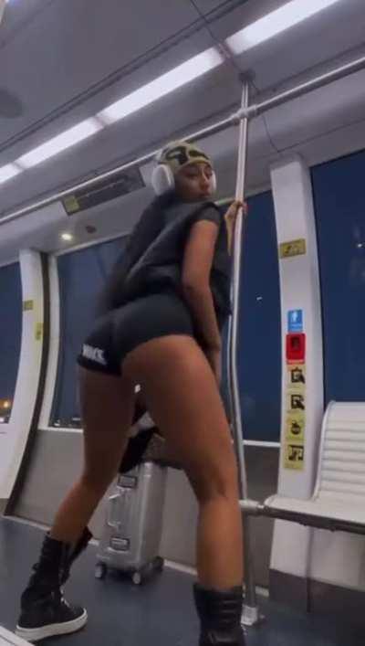 rubi rose tele / dm for link asap money ready