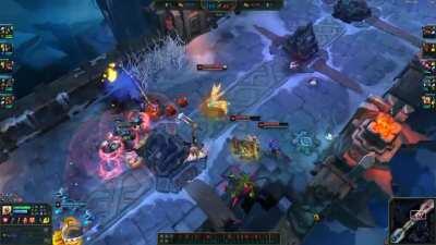 When Kayle gets to late game but Senna has 425 stacks