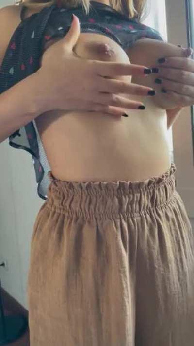 For dessert, a shot of breast milk🍼