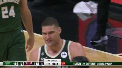 [Highlight] Brook Lopez banks a corner 3 in the clutch over Jimmy Butler, giving him 36 points - a playoffs career-high at the age of 35. With a replay, as he talks with Jimmy Butler and claims that he fouled him during the play.