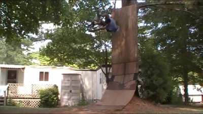 Throwback clip of Josh Elder @jobiwonkoby with a crippler nosegrab off of a tree wallride
