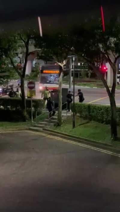 Guy challenged police with a weapon and got tasered 