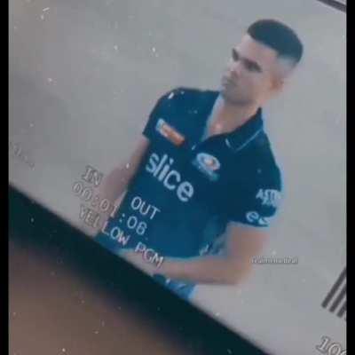 Arjun Tendulkar, The Boogers Eater 🤮