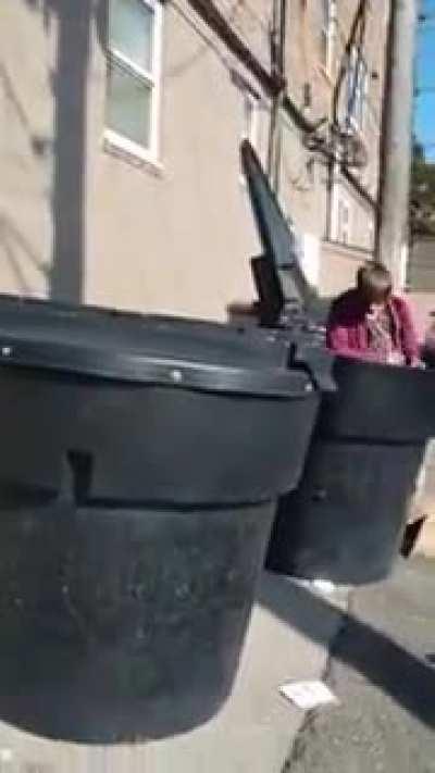 Constantin Plugaru prins in plin proces de creatie 💩