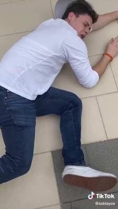 Nobody was there ,yo !