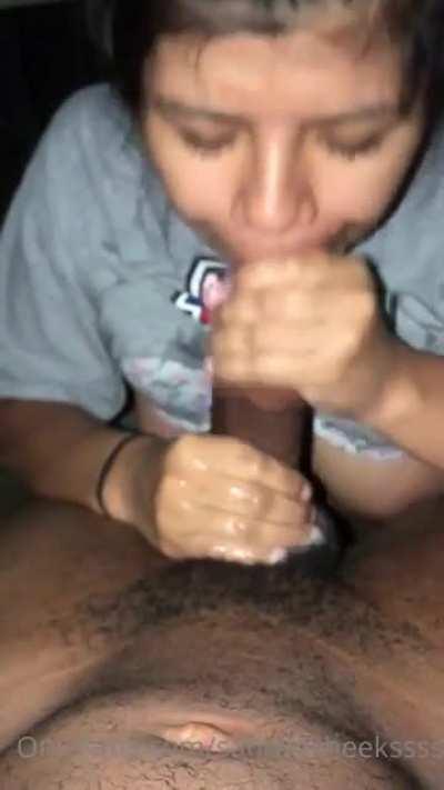 $3 entry fee. (11,600) videos and it’s 300+ videos a day in here. No Snitching 🤫. Request Who ever you’d like to see STOP PAYING FOR ONLYFANS AND PPV CONTENT 1x time fee of 3$ for whatever you want(For access to telegram group chat text me ) Check previou