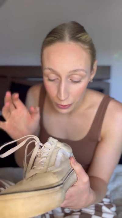 The smell was so intense I creamed my panties 🤭