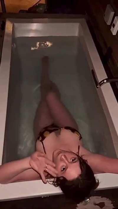 So inviting, so hot!!!