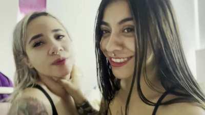 We love playing together💜