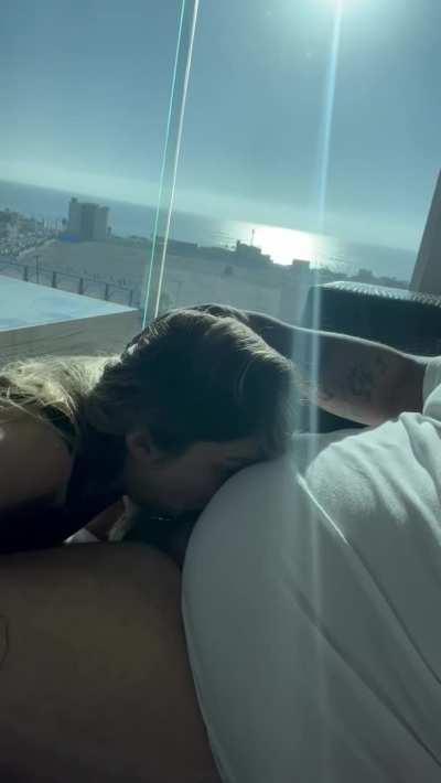 I love to deepthroat thick cocks