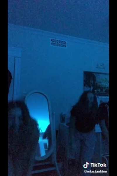 A successful TikTok pantsing