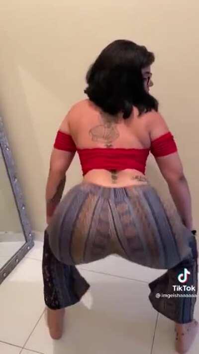 Soft & Jiggly 53 (Jiggle Twerk Twerk Twerk) 😍🤌🏼🍑🤤