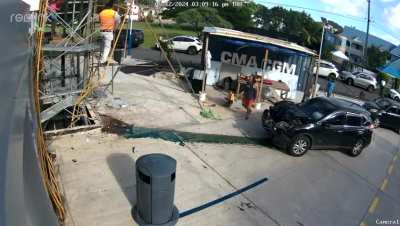 Driver crashes SUV into scaffolding