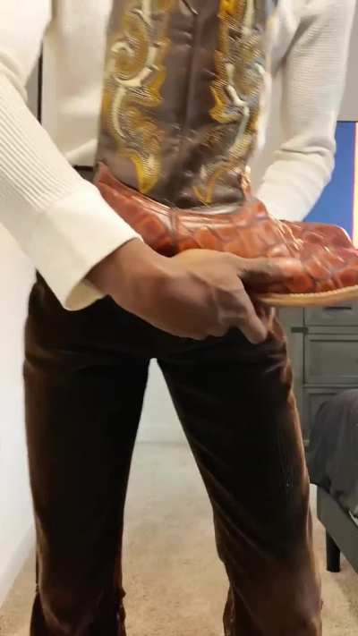 GRWM! Which vid y’all prefer? 🍂