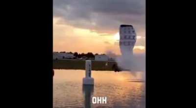 Hmb While I land this