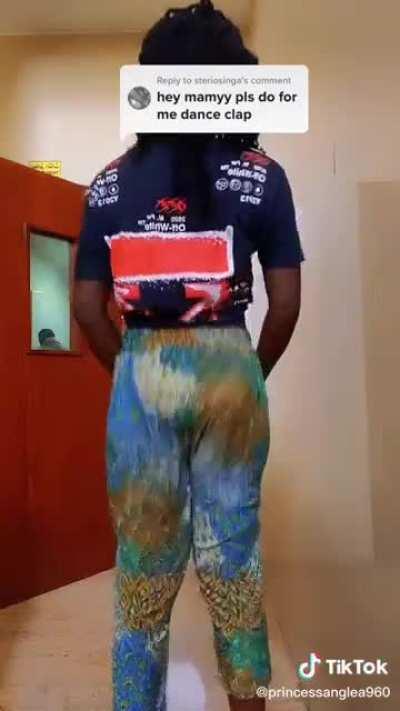 Claps looking like water