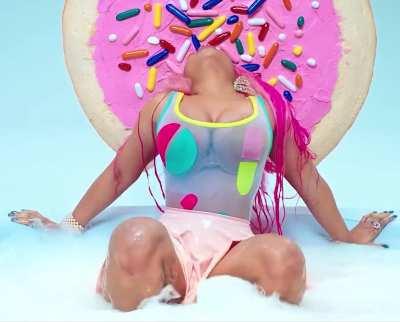 I love watching Nicki Minaj grind.