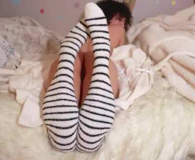 My butt’s too little to twerk, but can I offer you a lil wiggle?