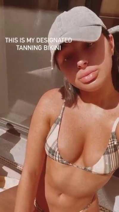 She's gorgeous. Plain and simple.