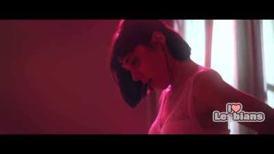 Cintia Ballbe &amp;amp; Julia Molins (Uncoloured Girl)