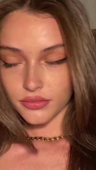 Awkward wink is awkward 😳