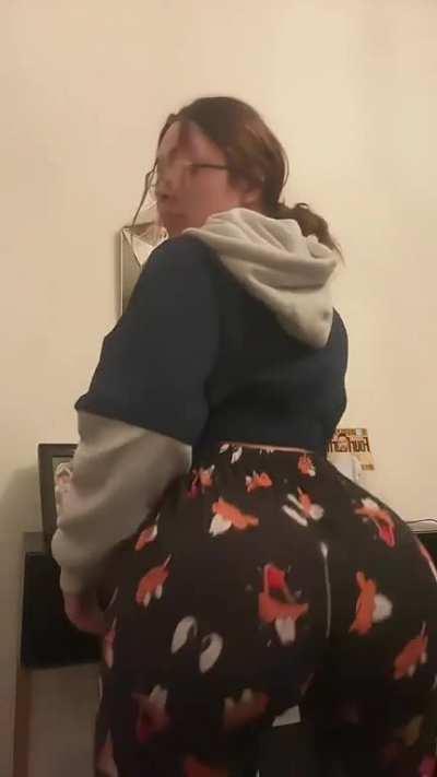 I wanna fuck that ass