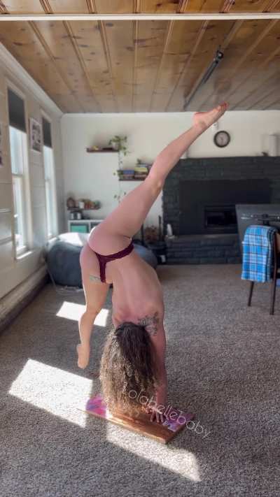 How long do you think I can last if you tease me? 😉