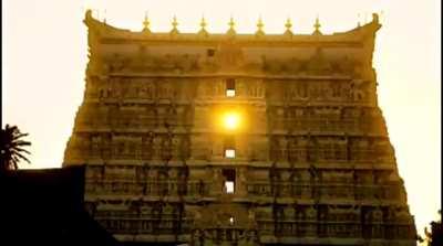On every equinox day, March 21 and September 22, everyone visiting the Sree Padmanabhaswamy Temple in Kerala, gets to see the setting sun aligning through each of the window openings in almost five-minute intervals.