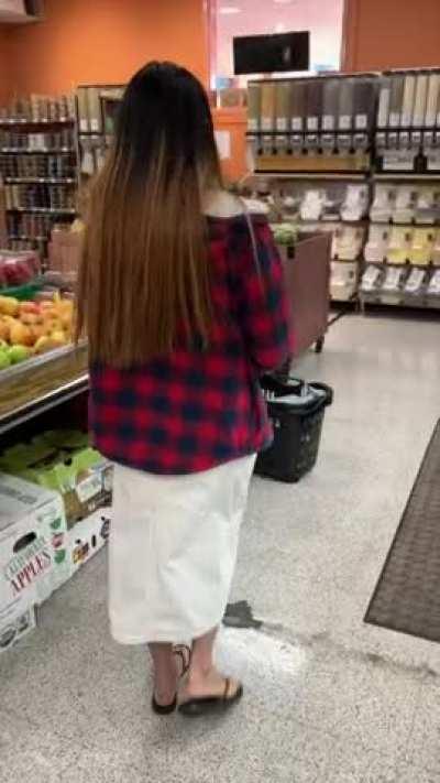 Me shopping for nice plump fruits