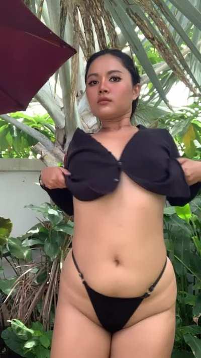 Can I be your midnight snack?