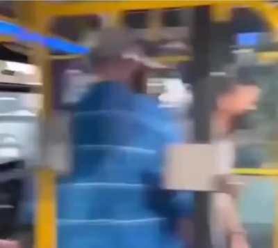 Anti-masker spits on man in Toronto