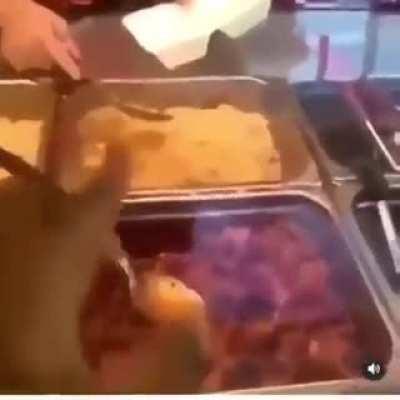 Asi se pide la comida en el barrio chino