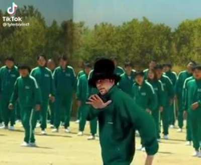 Red Light / Green Light