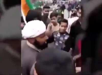 Indians welcoming Afghanis in India