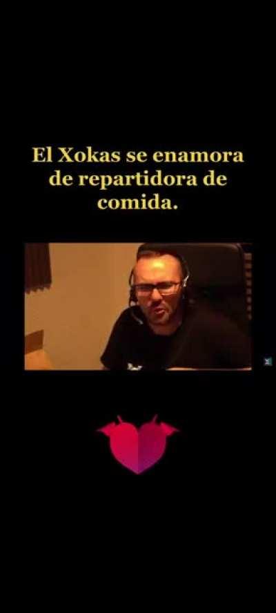 literalmente el meme de Hombres viendo a la cajera del super 🗿