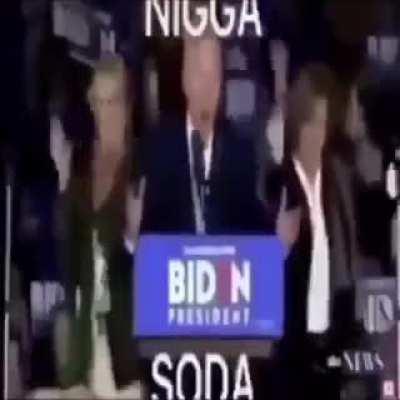 Nooo Bidon de plasma ¿por qué dices la N-palabra? 😭😭😢