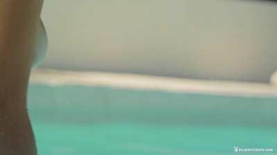 Ali Rose in Spectacular