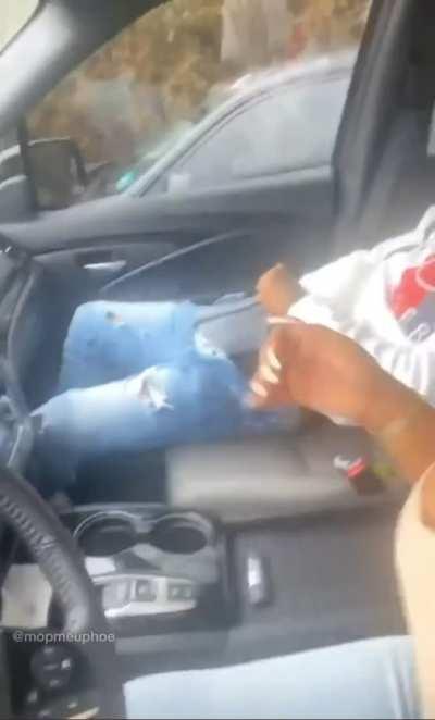 Lil milf just wanna suck on some dick