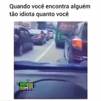 Só coloquei iso pq tô sem ideias de titulo