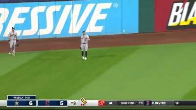 [Highlight] [Highlight] Down to his last strike Josh Naylor bangs it off the left field wall to tie the game with a double